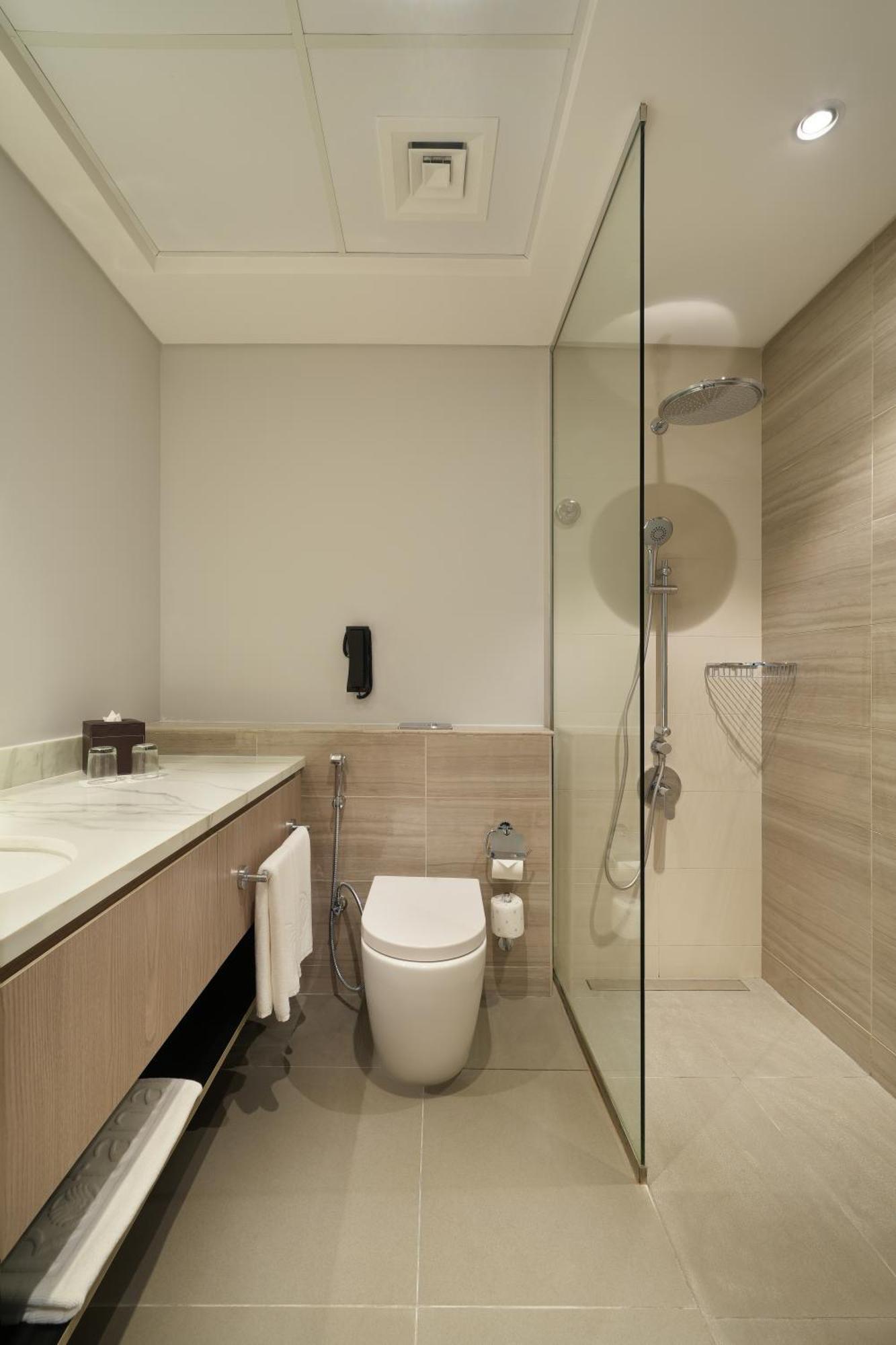 Damac Hills 2 Hotel, An Edge By Rotana Hotel Dubai Bagian luar foto